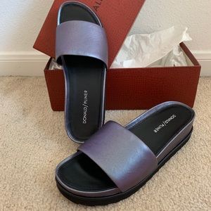 Donald pliner slippers